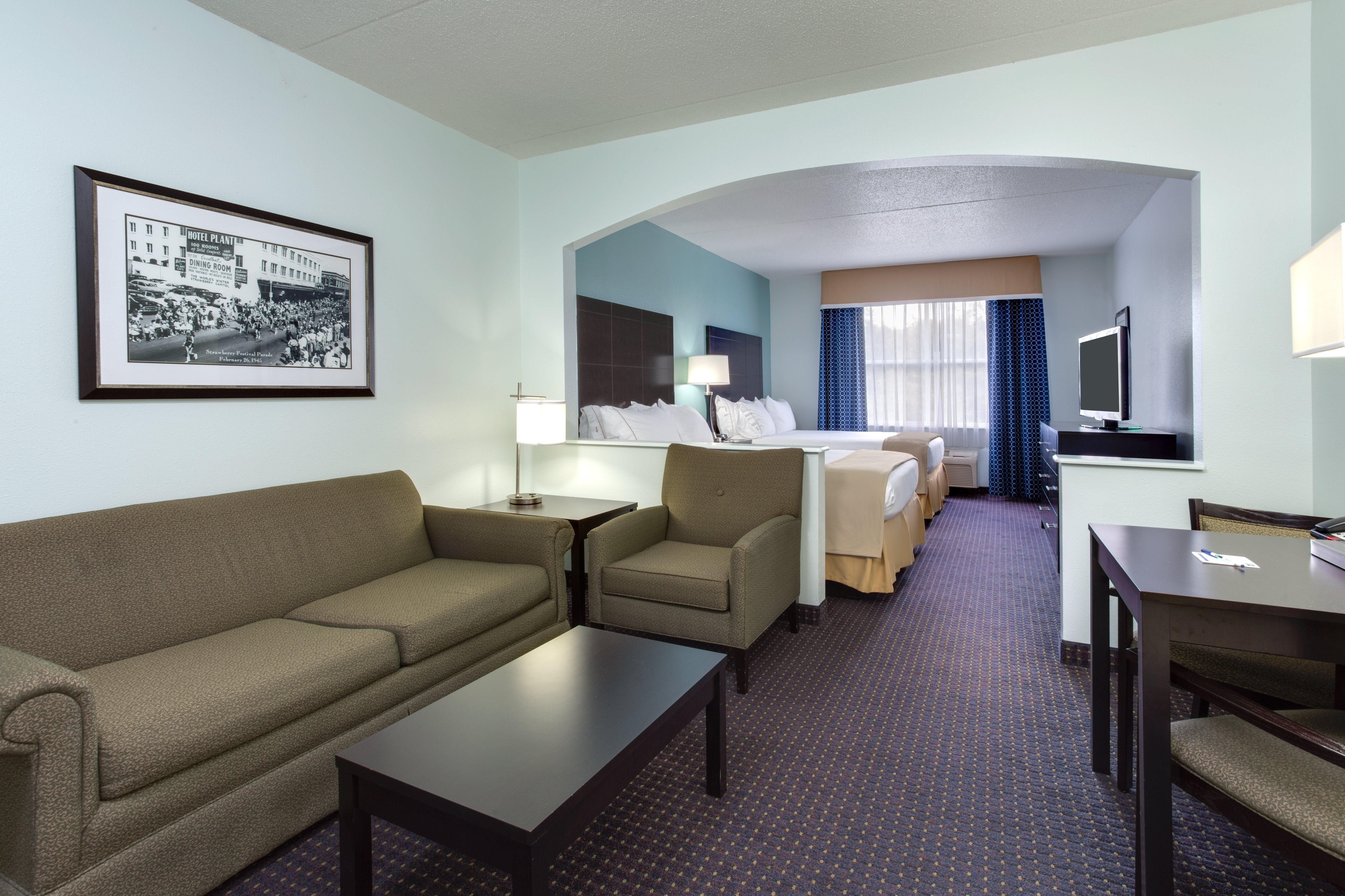 Holiday Inn Express & Suites Plant City, An Ihg Hotel Ngoại thất bức ảnh